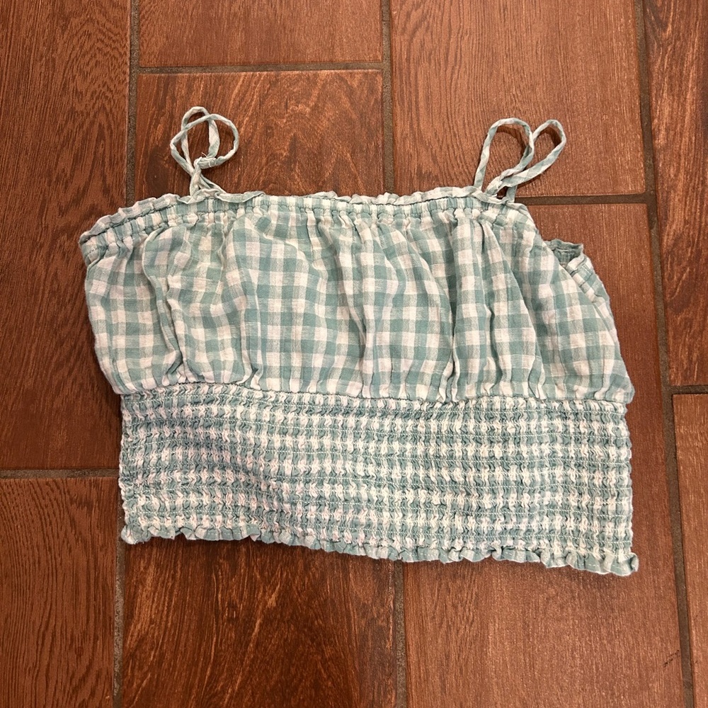 American Eagle size S plaid crop top